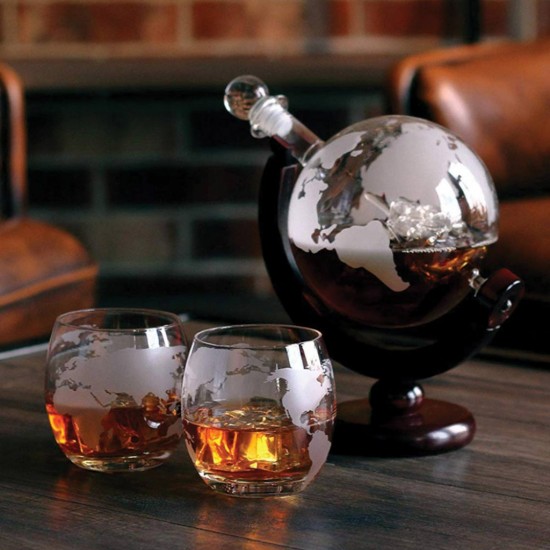 Set decantor glob whisky si cuburi pentru racire Set decantor glob whisky si cuburi pentru racire